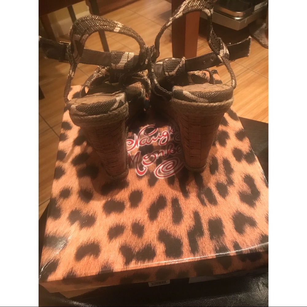 Wedges - Picture 3 of 4
